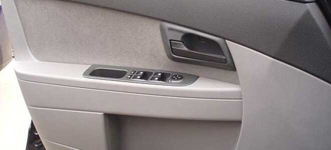 Как правильно снять обшивку дверей на Ладе Приоре своими руками