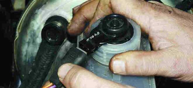 Проверка, расположение, замена вакуумного усилителя тормозов ВАЗ 2110