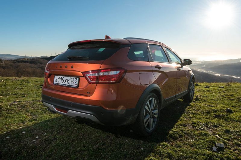 Кросс-универсал Lada Vesta: интерьер