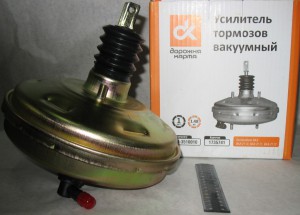 Вакуумный усилитель тормозов Вакуумный усилитель тормозов