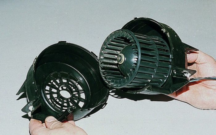 Моторчик печки автомобиля ВАЗ 2114